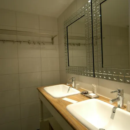 De Maison Rouge 4* Vétraz-Monthoux