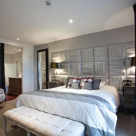 De Maison Rouge Hotel 4*
