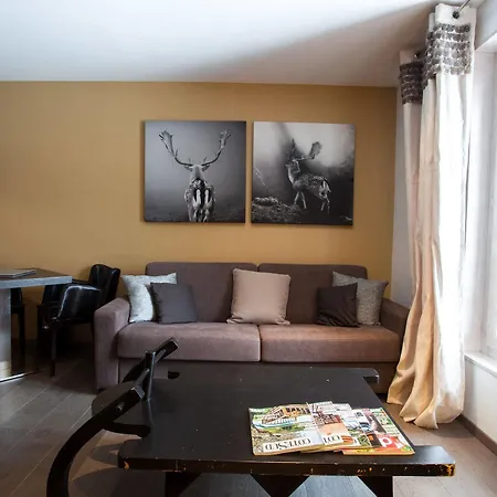 De Maison Rouge 4*