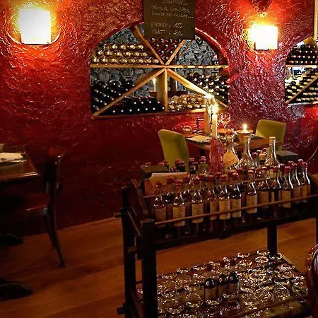 De Maison Rouge Hotel 4*