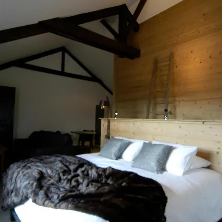 De Maison Rouge 4*
