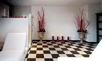 De Maison Rouge Szálloda