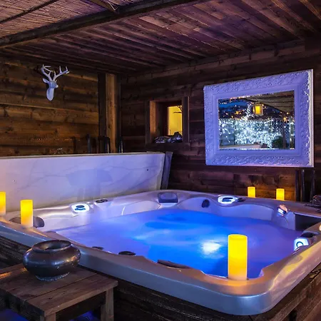 De Maison Rouge Szálloda 4*